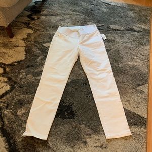Nwt maternity jeans